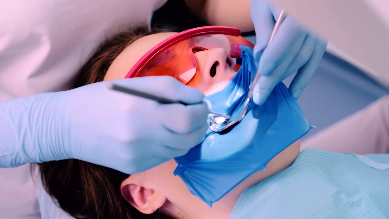Still from the film «Dental Studio»